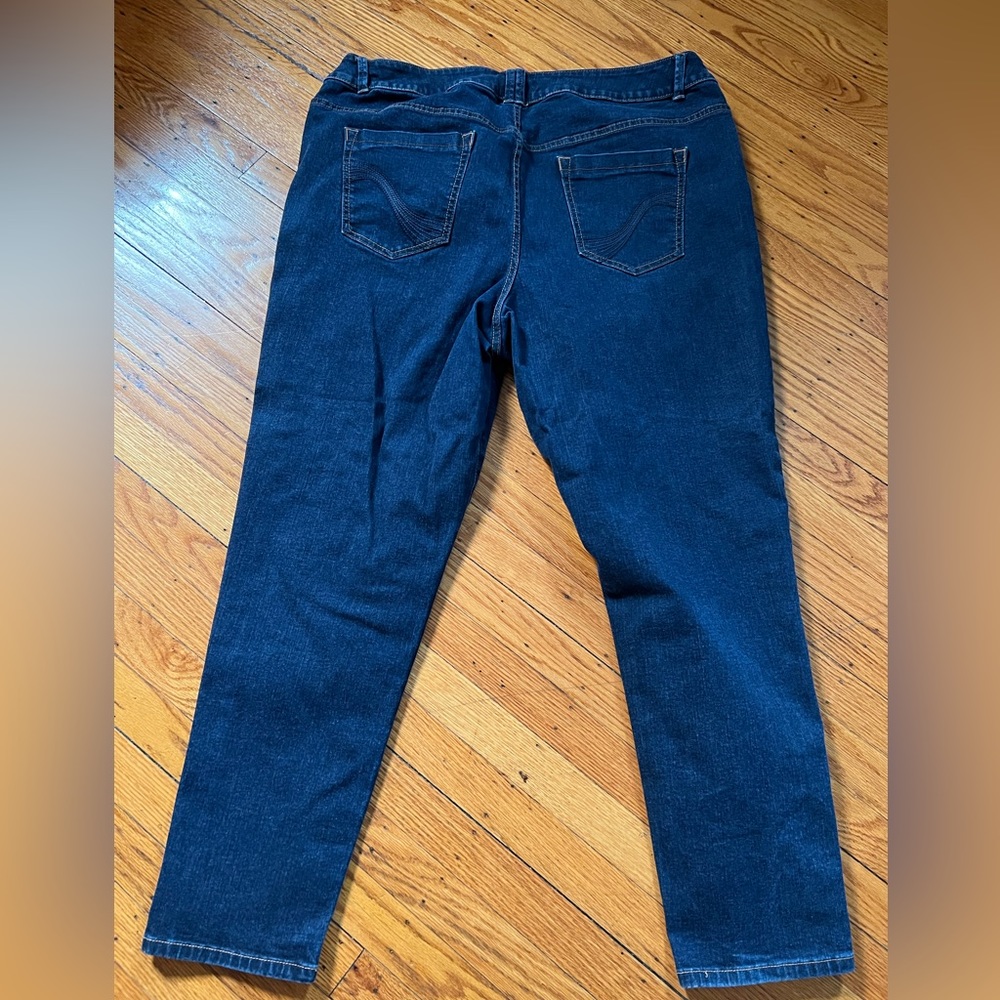 Classic High-Rise Dark Blue Women’s Jeans - Picture 5 of 6
